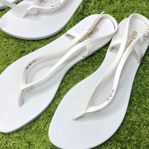 flip flop sandals with backstrap